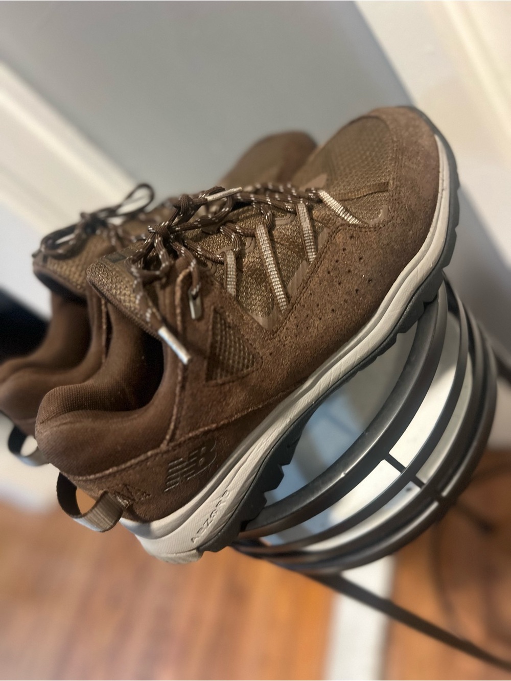 New Balance 669 v2 Brown Suede Walking Shoes Mens 10.5 Trail Sneakers